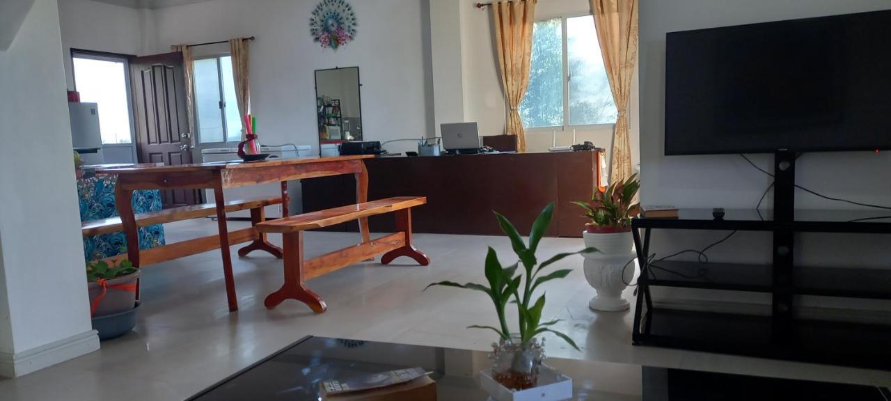 Soul Travellers Dagatan Castle Hotel บาดิอัน ภายนอก รูปภาพ
